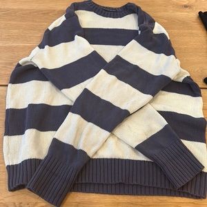 Brandy Melville sweater